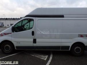 Fourgon avec parois et toit rigide Renault Trafic