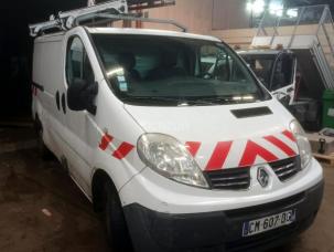 Fourgon avec parois et toit rigide Renault Trafic