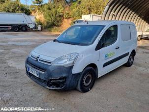 Fourgon avec parois et toit rigide Citroën Berlingo