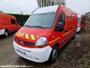 Fourgon avec parois et toit rigide Renault Master