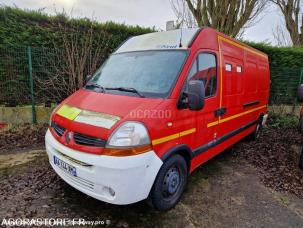 Fourgon avec parois et toit rigide Renault Master