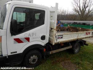 Benne basculante de chantier et de TP Nissan Cabstar