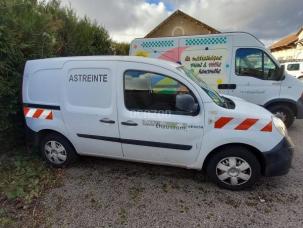 Fourgon avec parois et toit rigide Renault Kangoo