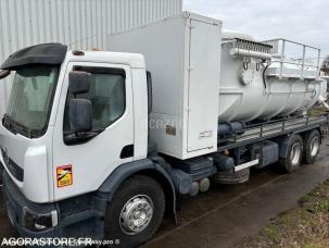 Citerne à produits pulvérulents ou granulaires Renault TR