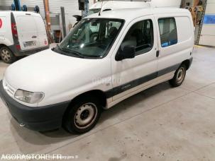 Fourgon avec parois et toit rigide Citroën Berlingo