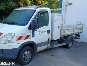 Benne basculante de chantier et de TP Iveco 35C13