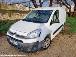 Fourgon avec parois et toit rigide Citroën Berlingo