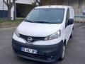 Fourgon avec parois et toit rigide Nissan NV200