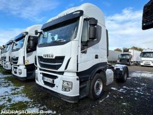 Pour semi-remorque Iveco 440S46