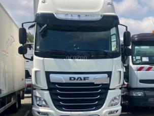 Fourgon avec parois et toit rigide DAF CF480