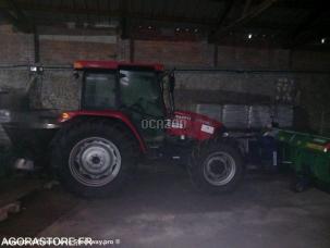 Tracteur agricole Case JXU95