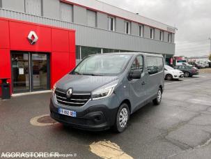 Fourgon avec parois et toit rigide Renault Trafic