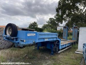 Porte-engins Louault