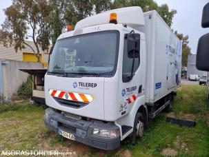 Fourgon avec parois et toit rigide Renault