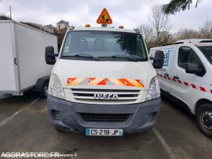 Benne basculante de chantier et de TP Iveco Daily