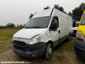 Fourgon avec parois et toit rigide Iveco 35S15