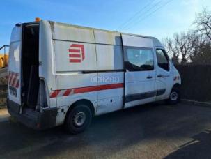 Fourgon avec parois et toit rigide Renault Master