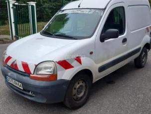 Fourgon avec parois et toit rigide Renault Kangoo