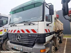 Benne basculante de chantier et de TP Mercedes T2