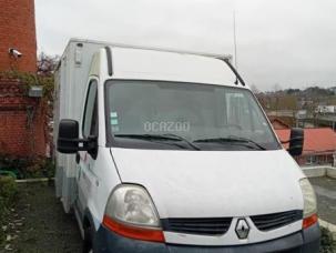 Fourgon avec parois et toit rigide Renault Master