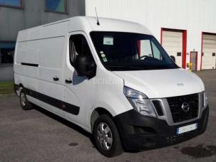 Fourgon avec parois et toit rigide Nissan NV400