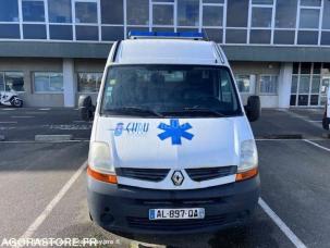 Fourgon avec parois et toit rigide Renault Master