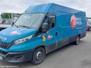 Fourgon avec parois et toit rigide Iveco Daily