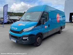 Fourgon avec parois et toit rigide Iveco Daily