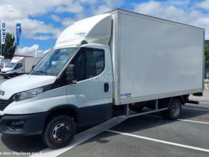 Fourgon avec parois et toit rigide Iveco Daily