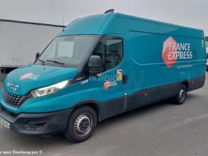 Fourgon avec parois et toit rigide Iveco Daily