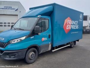 Fourgon avec parois et toit rigide Iveco Daily