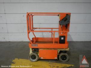 Nacelle automotrice JLG 1230ES