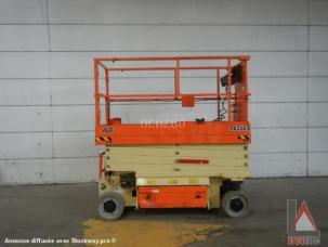 Nacelle automotrice JLG 2632ES