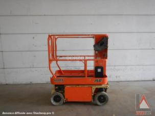 Nacelle automotrice JLG 1230ES