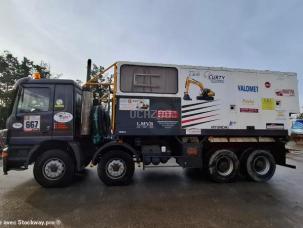 Fourgon avec parois et toit rigide Mercedes Actros