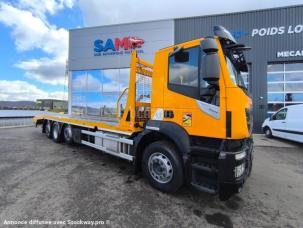 Porte-engins Iveco Stralis