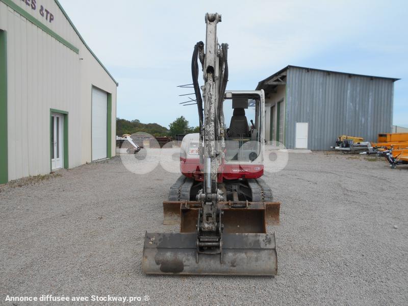 Miniature Mini-pelle TAKEUCHI TB260