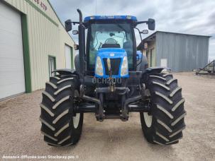 Tracteur agricole New Holland T6030