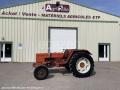 Tracteur agricole Renault 751