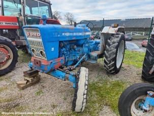 Tracteur agricole Ford 5000