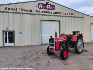 Tracteur agricole Massey Ferguson 275